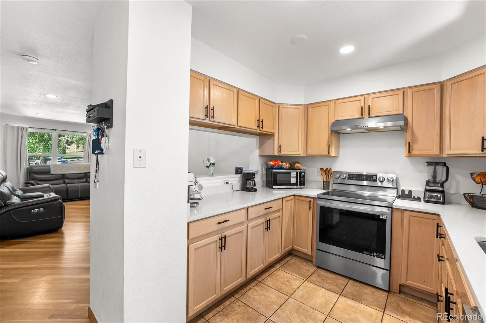 MLS Image #4 for 152  pheasant run,louisville, Colorado