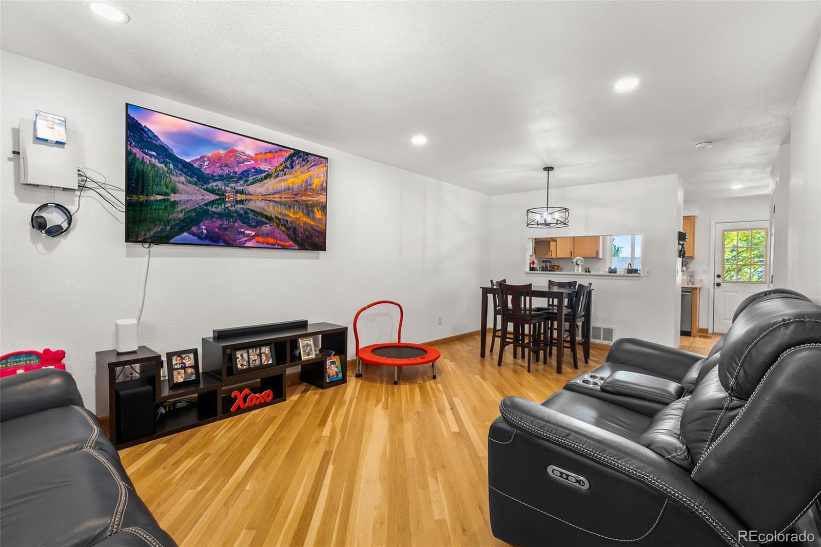 MLS Image #9 for 152  pheasant run,louisville, Colorado