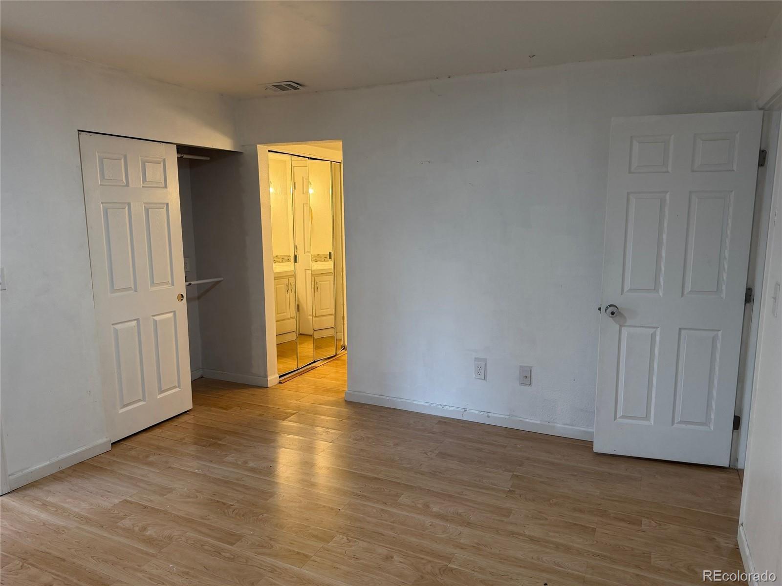 MLS Image #7 for 3550 s harlan street,denver, Colorado