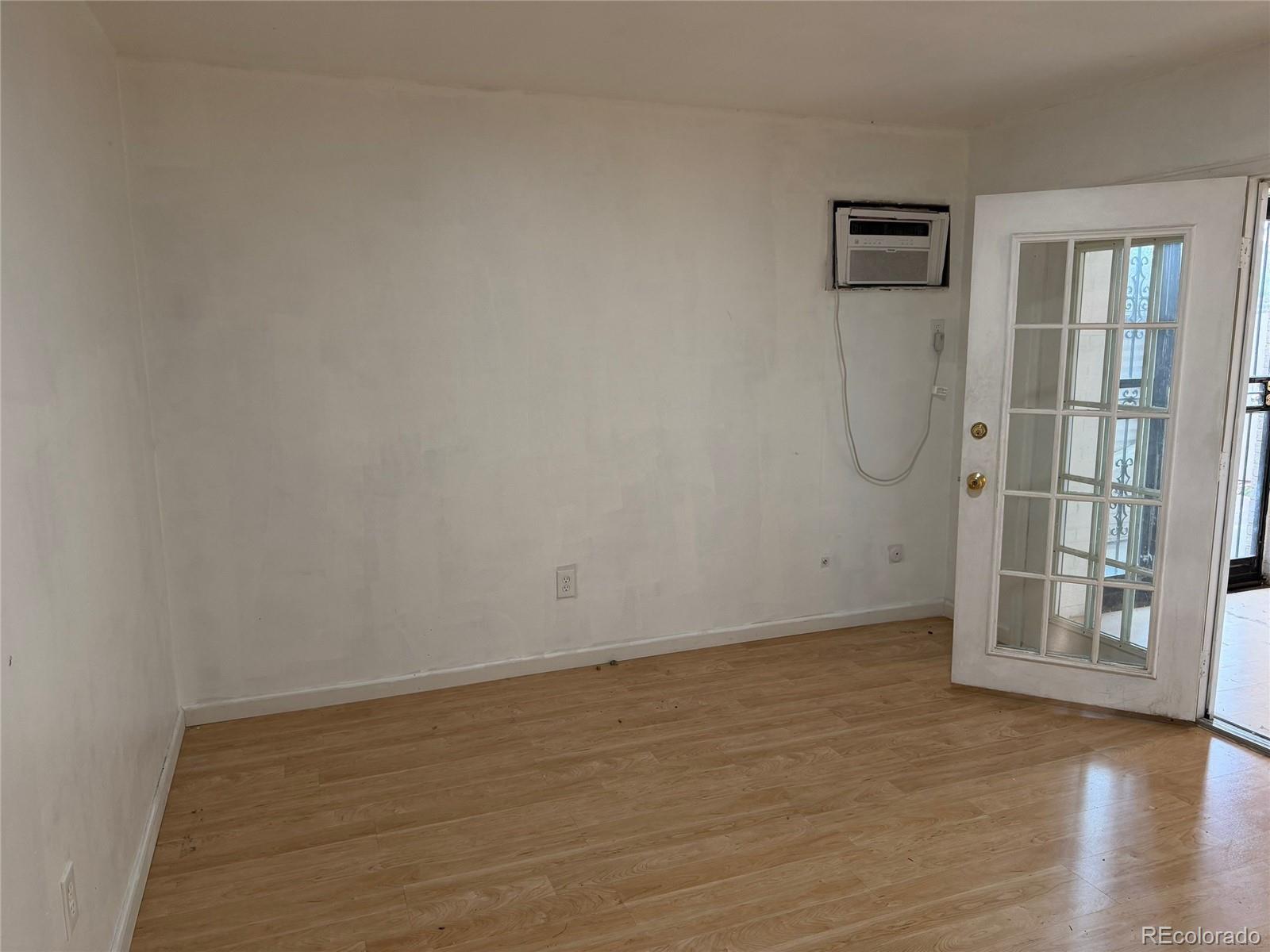 MLS Image #8 for 3550 s harlan street,denver, Colorado