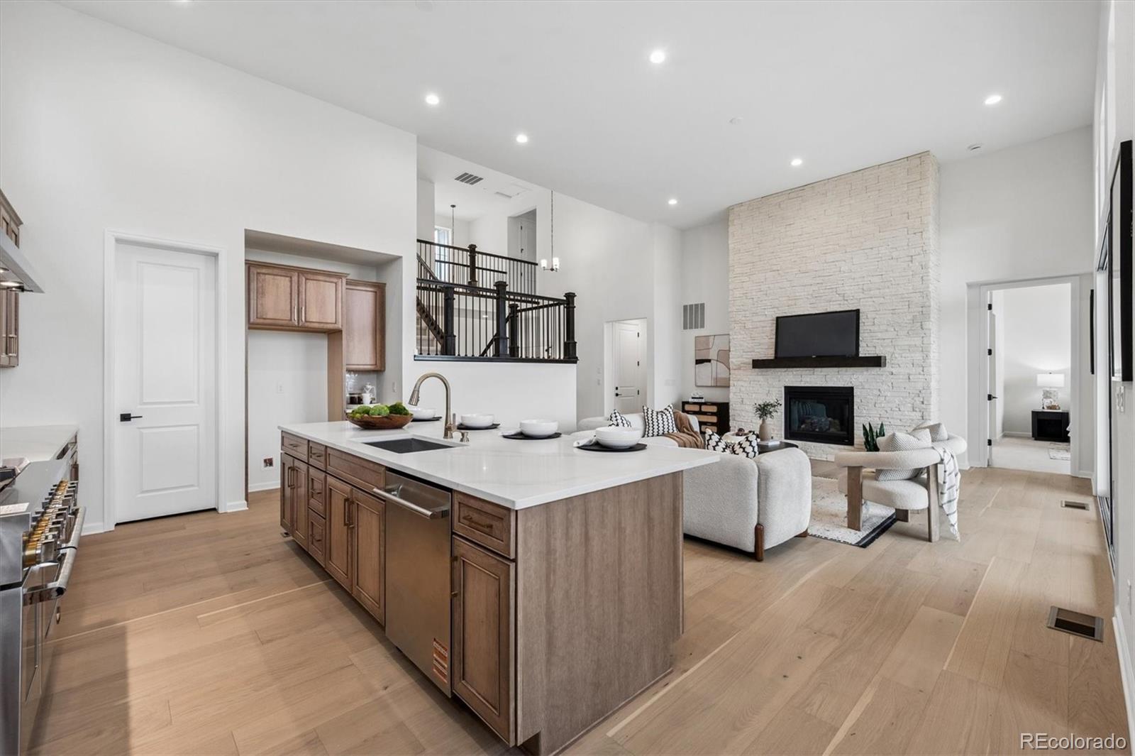 MLS Image #12 for 12851 w roxbury place,littleton, Colorado
