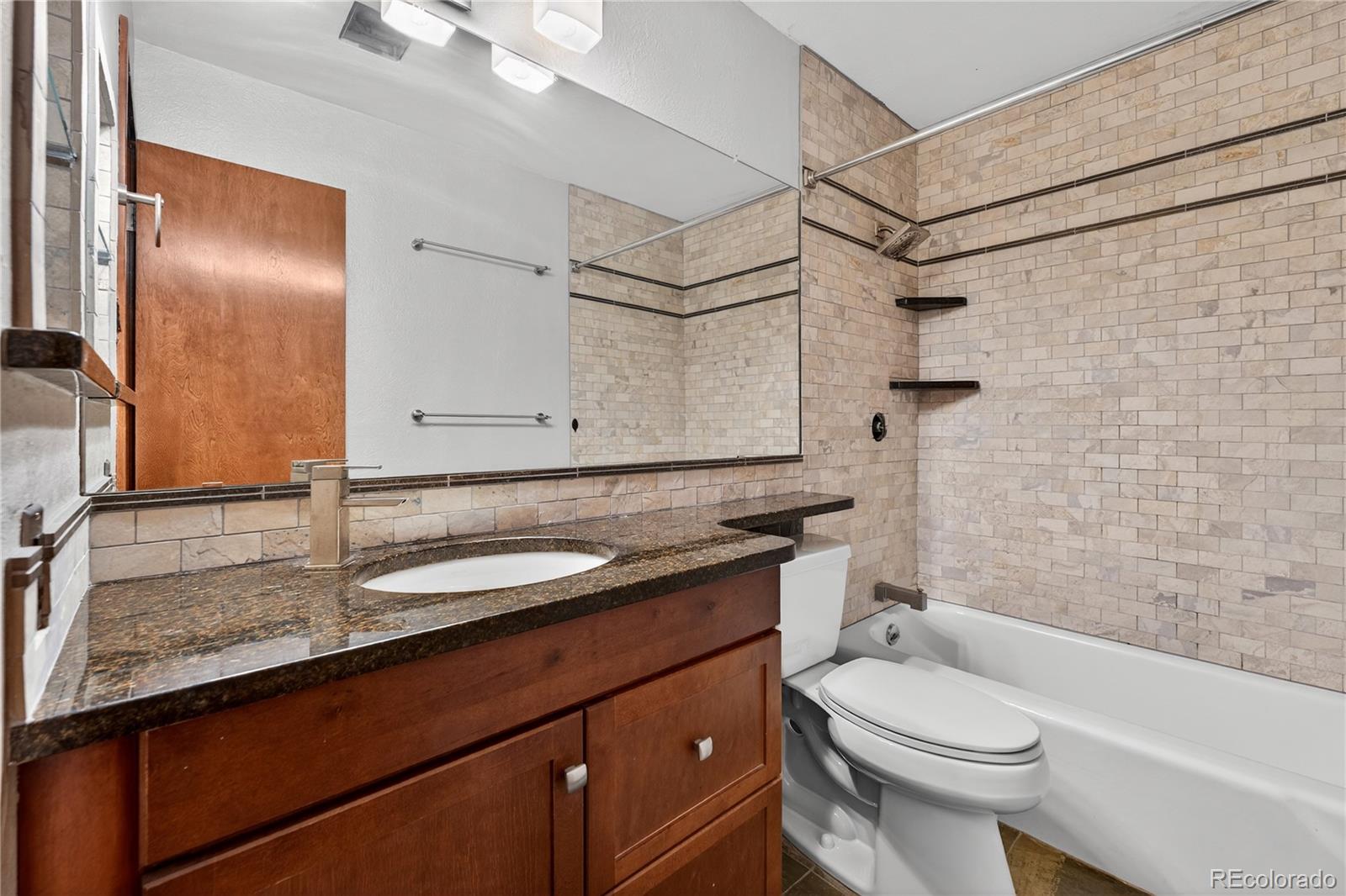 MLS Image #16 for 460 s marion parkway 505,denver, Colorado
