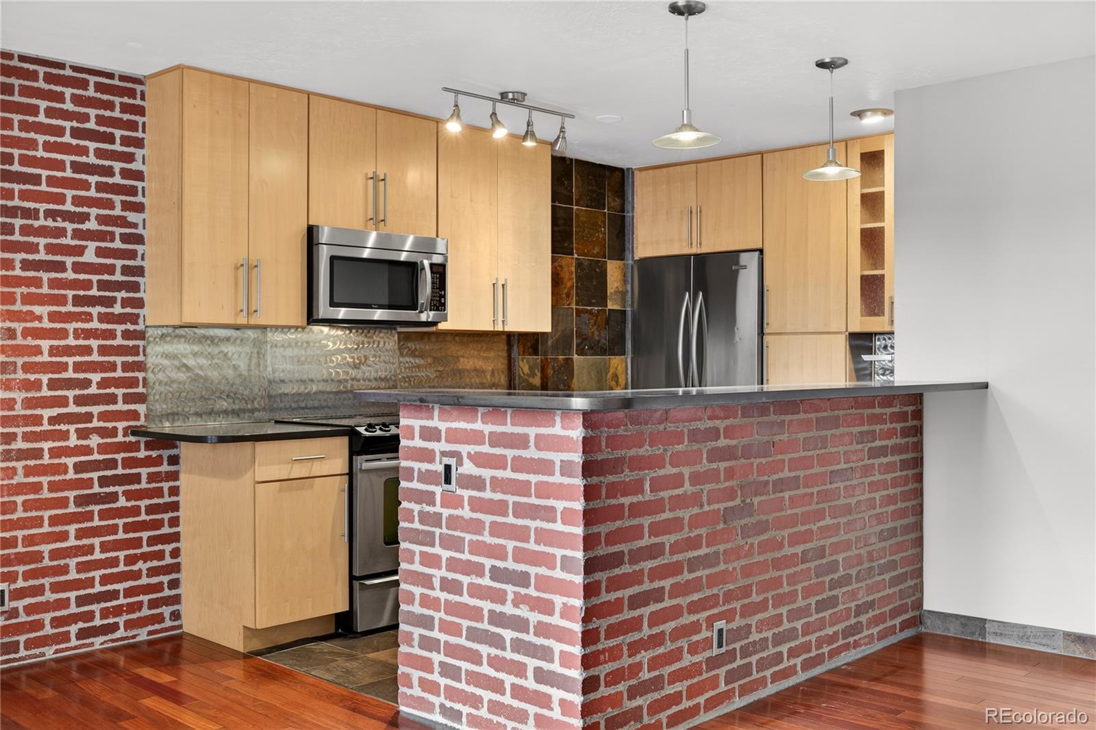 MLS Image #7 for 460 s marion parkway 505,denver, Colorado