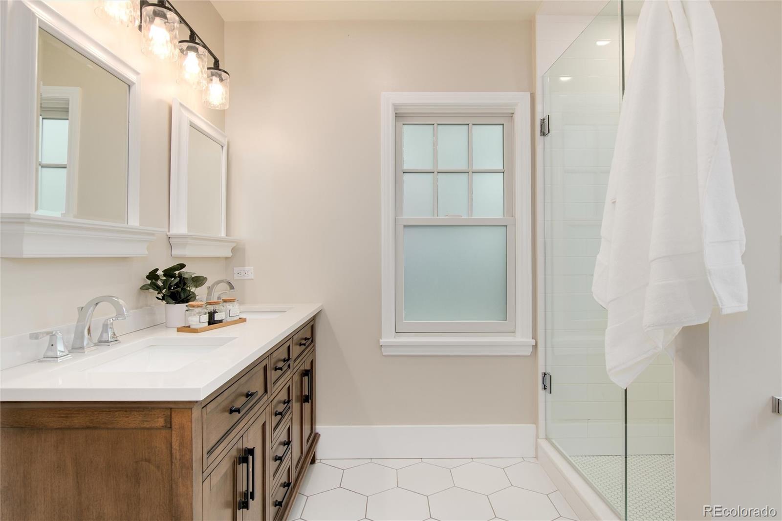 MLS Image #20 for 1643  krameria street,denver, Colorado