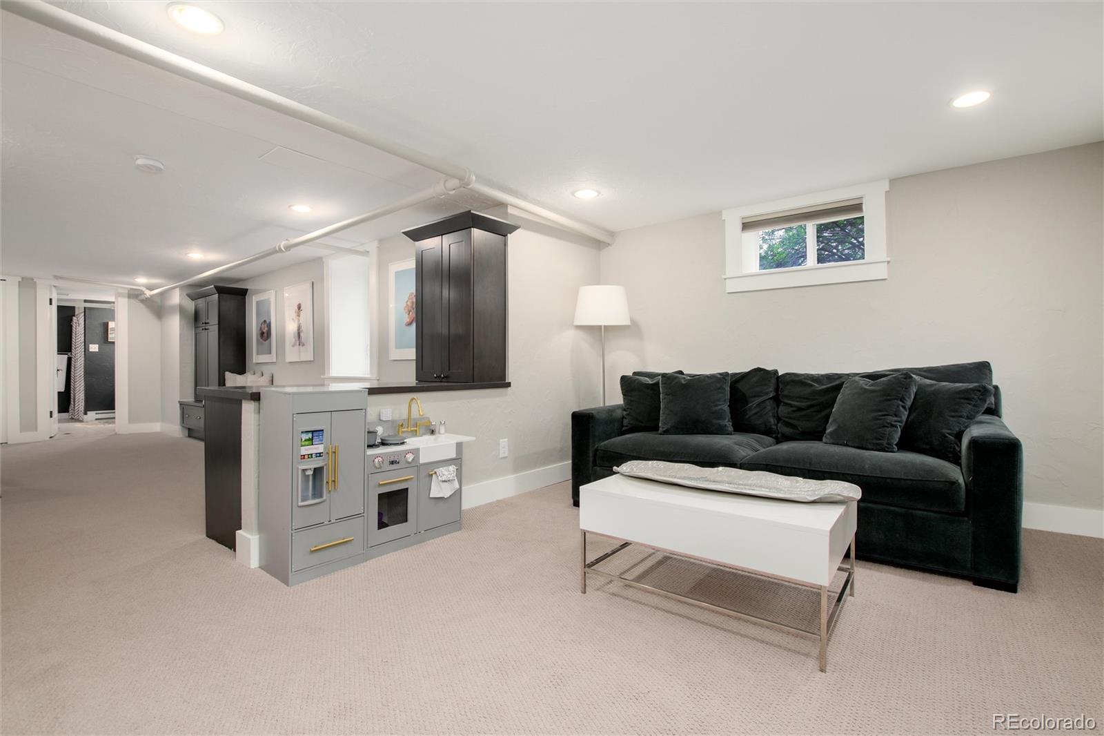 MLS Image #27 for 1643  krameria street,denver, Colorado