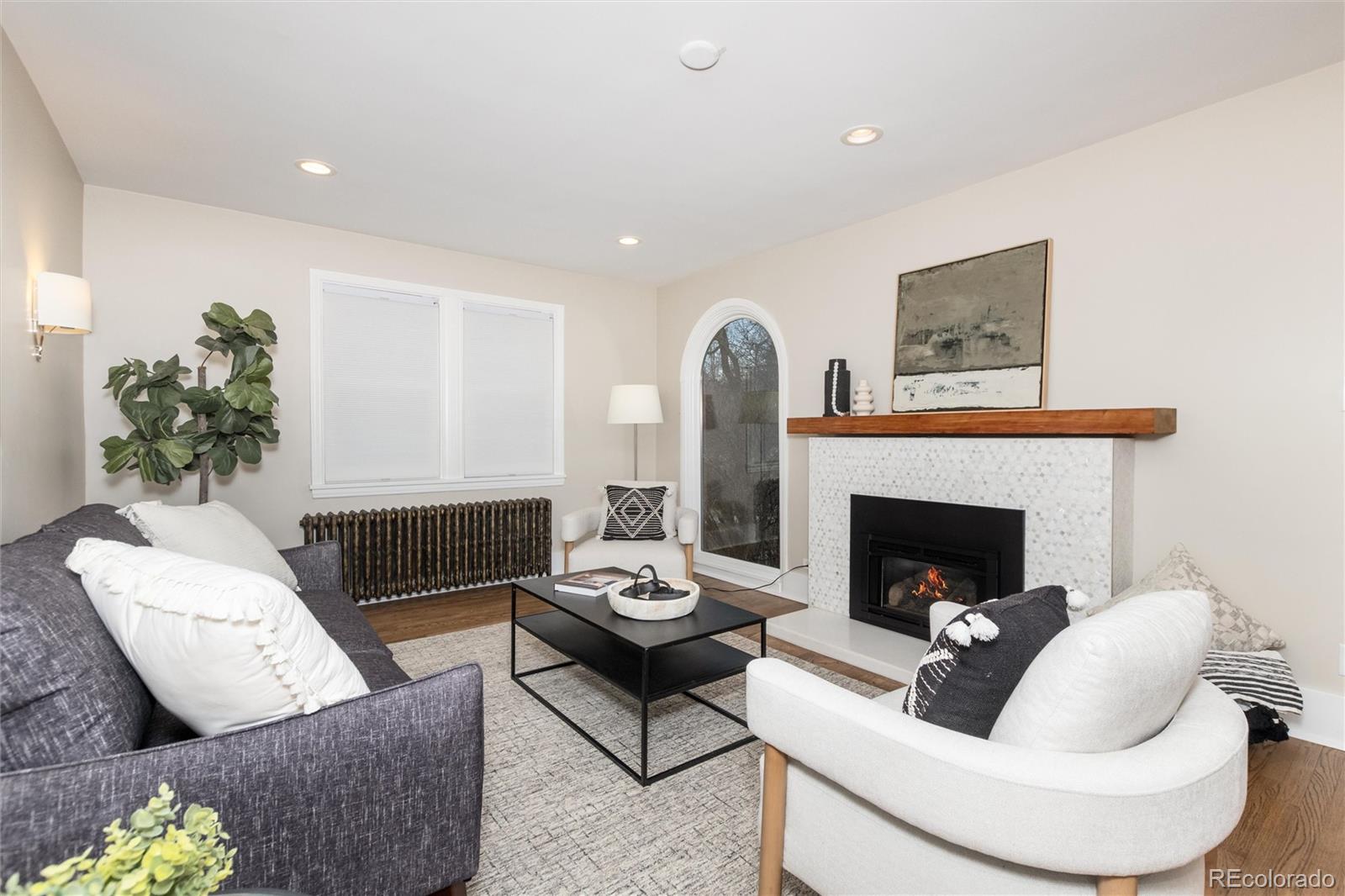MLS Image #4 for 1643  krameria street,denver, Colorado