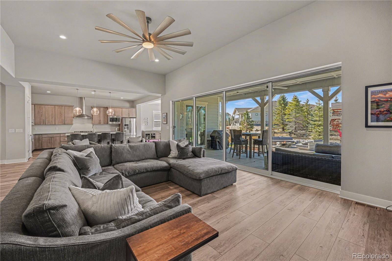 MLS Image #16 for 27600 e lakeview drive,aurora, Colorado