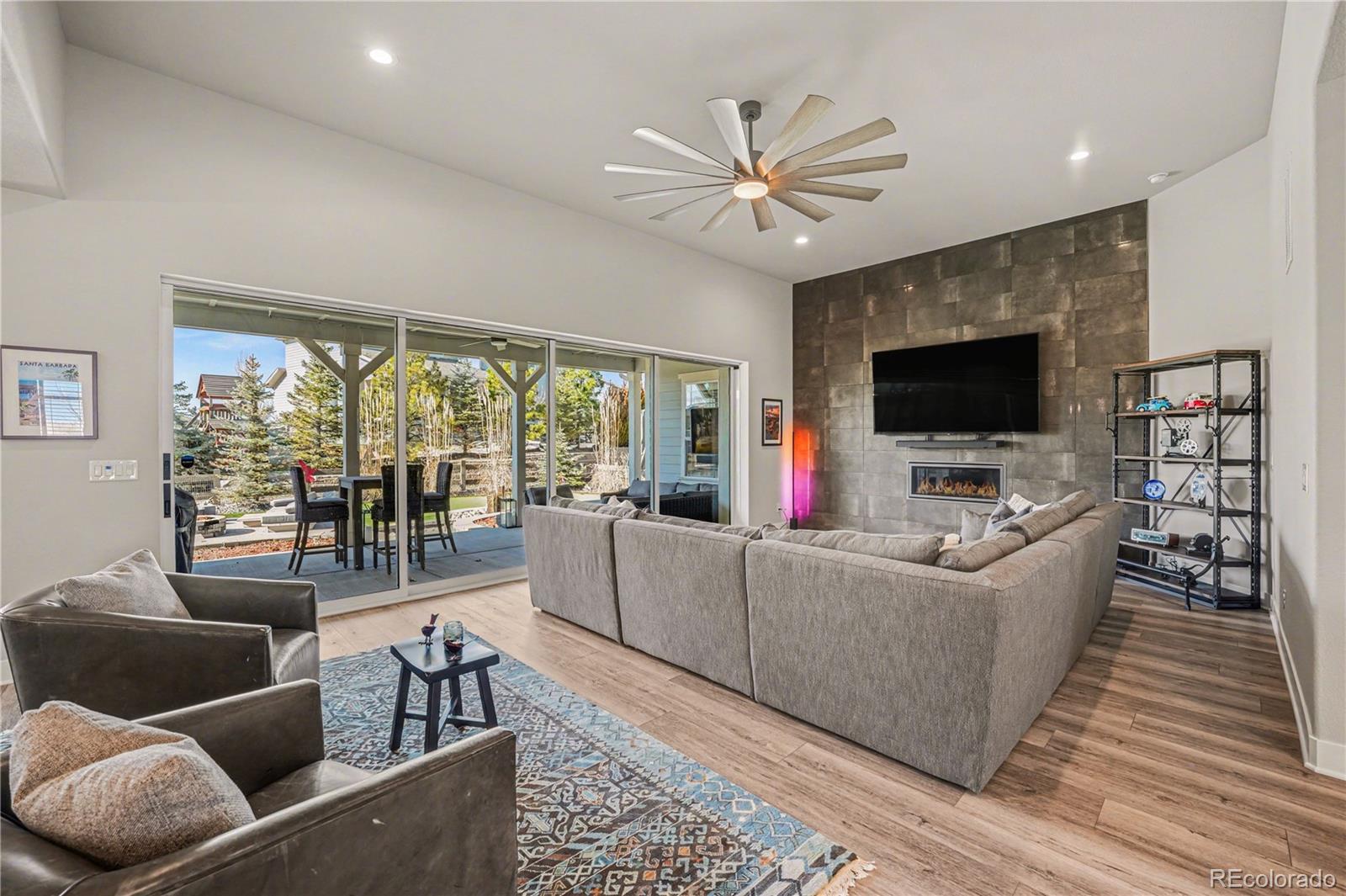 MLS Image #18 for 27600 e lakeview drive,aurora, Colorado