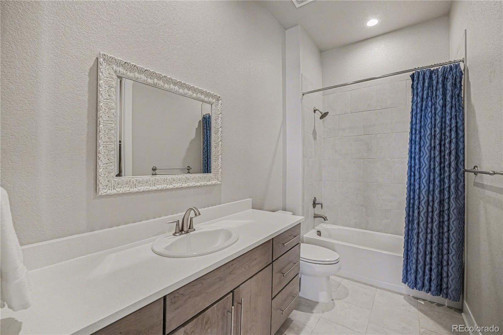 MLS Image #37 for 27600 e lakeview drive,aurora, Colorado