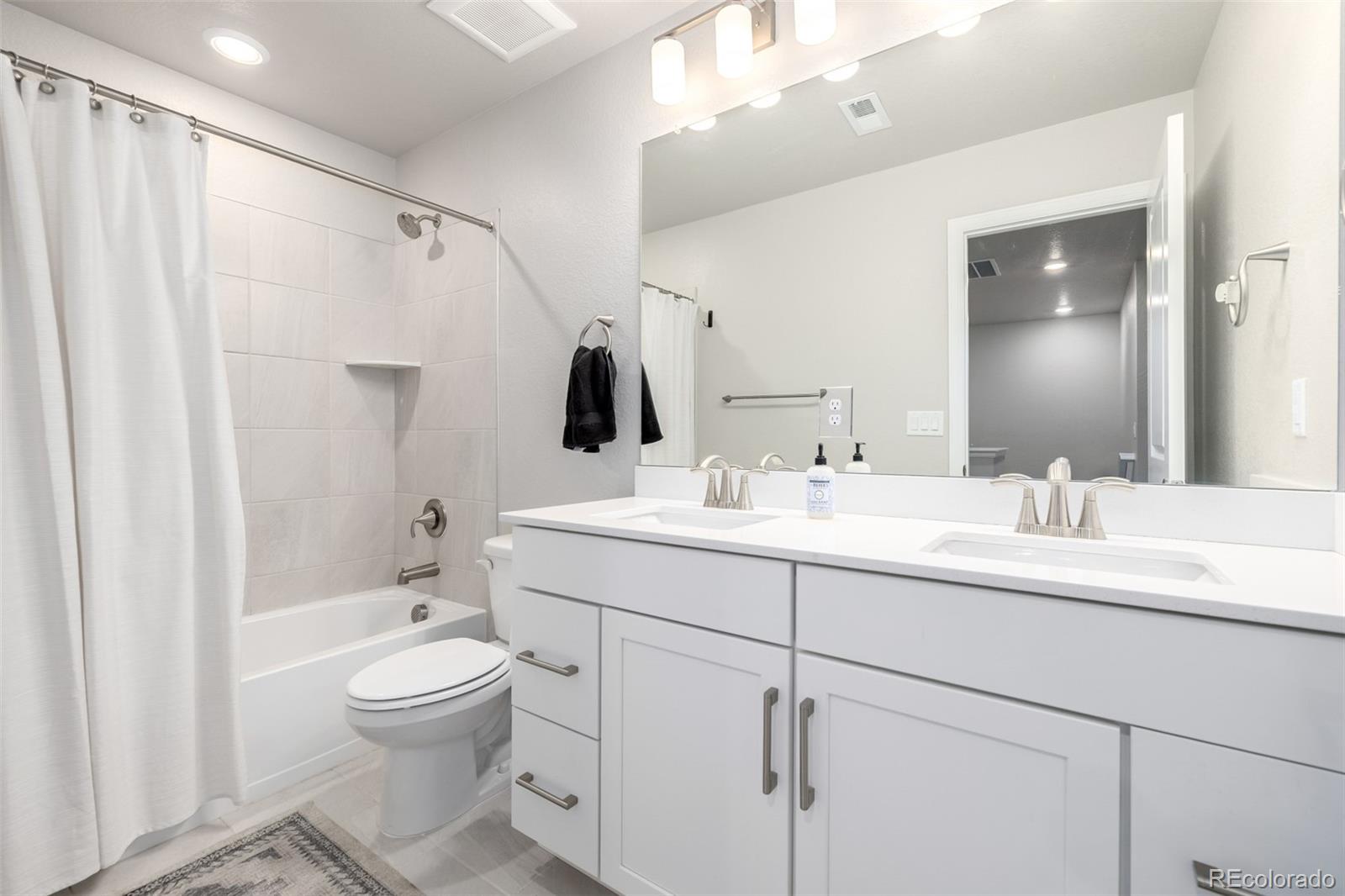 MLS Image #17 for 8145  monte vista circle,littleton, Colorado