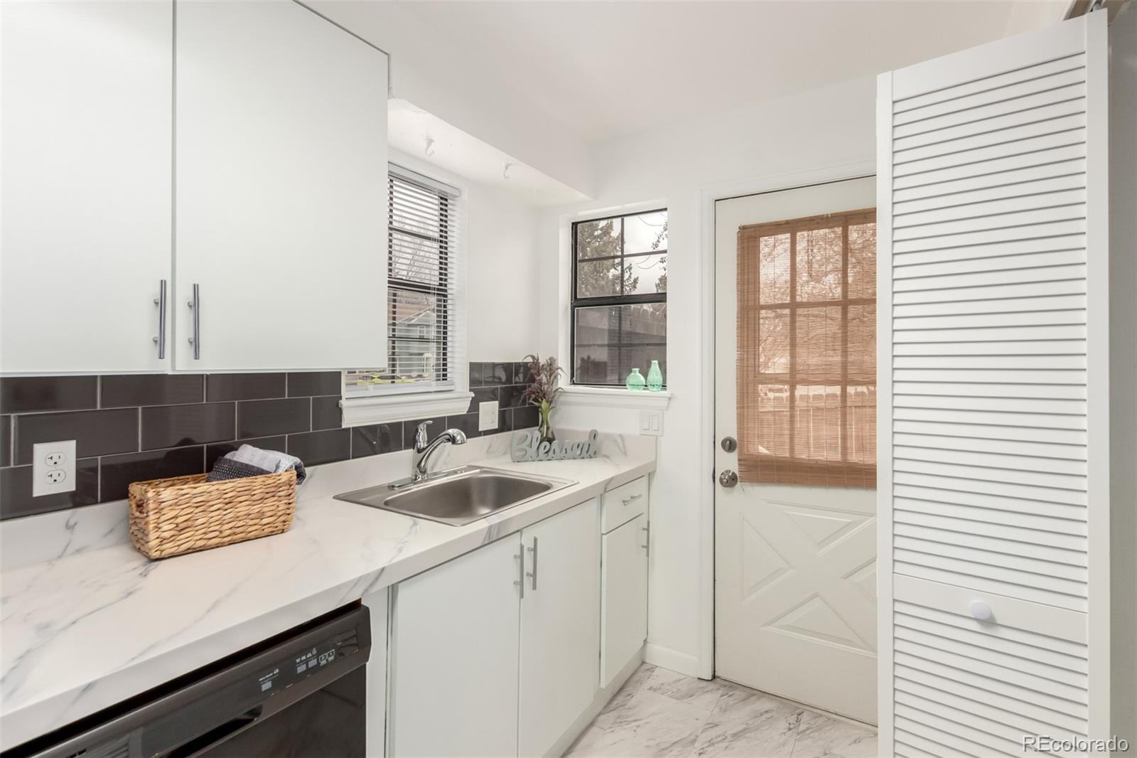 MLS Image #17 for 8176  washington street 113,denver, Colorado