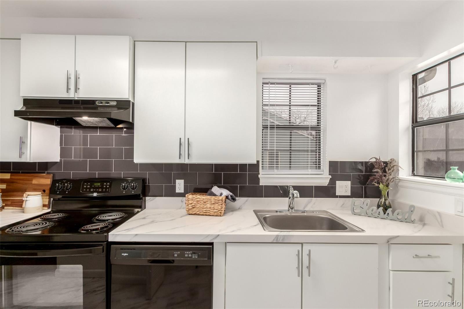 MLS Image #19 for 8176  washington street 113,denver, Colorado