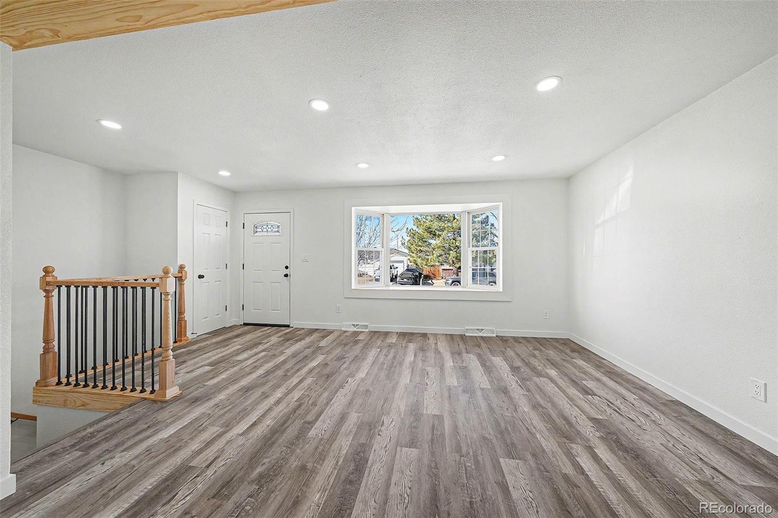 MLS Image #5 for 908  applewood court,fort lupton, Colorado