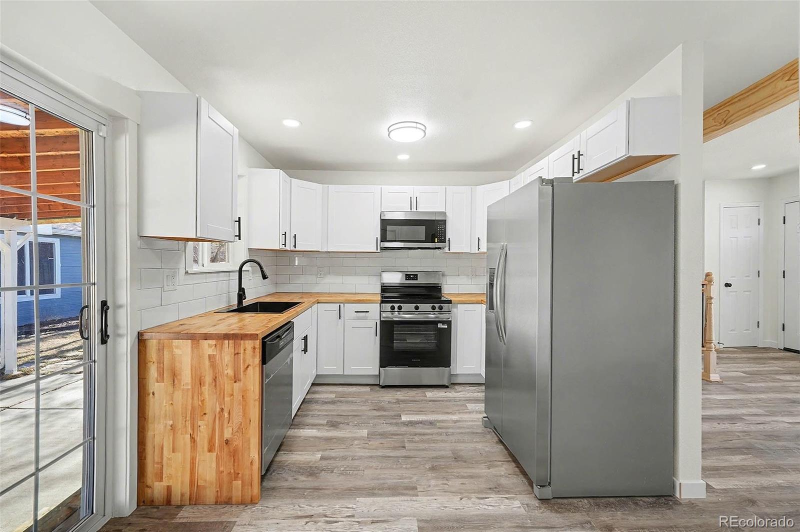 MLS Image #7 for 908  applewood court,fort lupton, Colorado