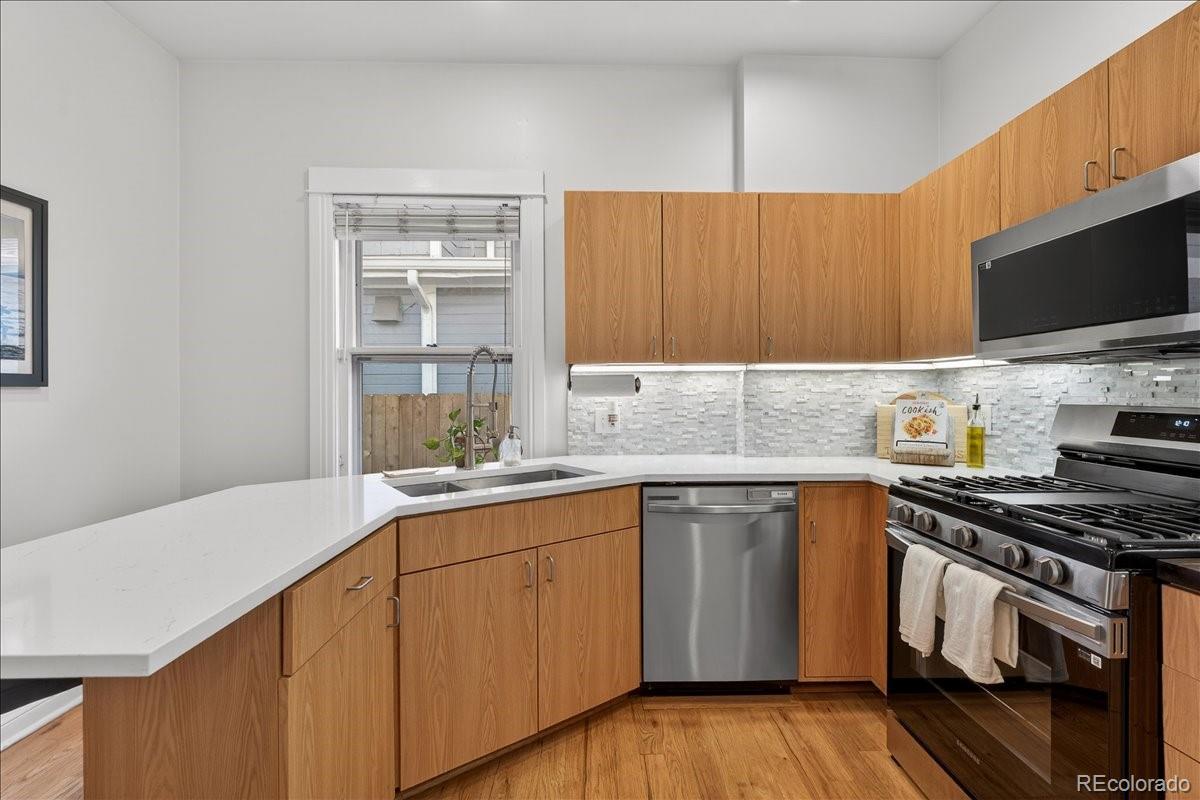 MLS Image #19 for 854 s clarkson street,denver, Colorado