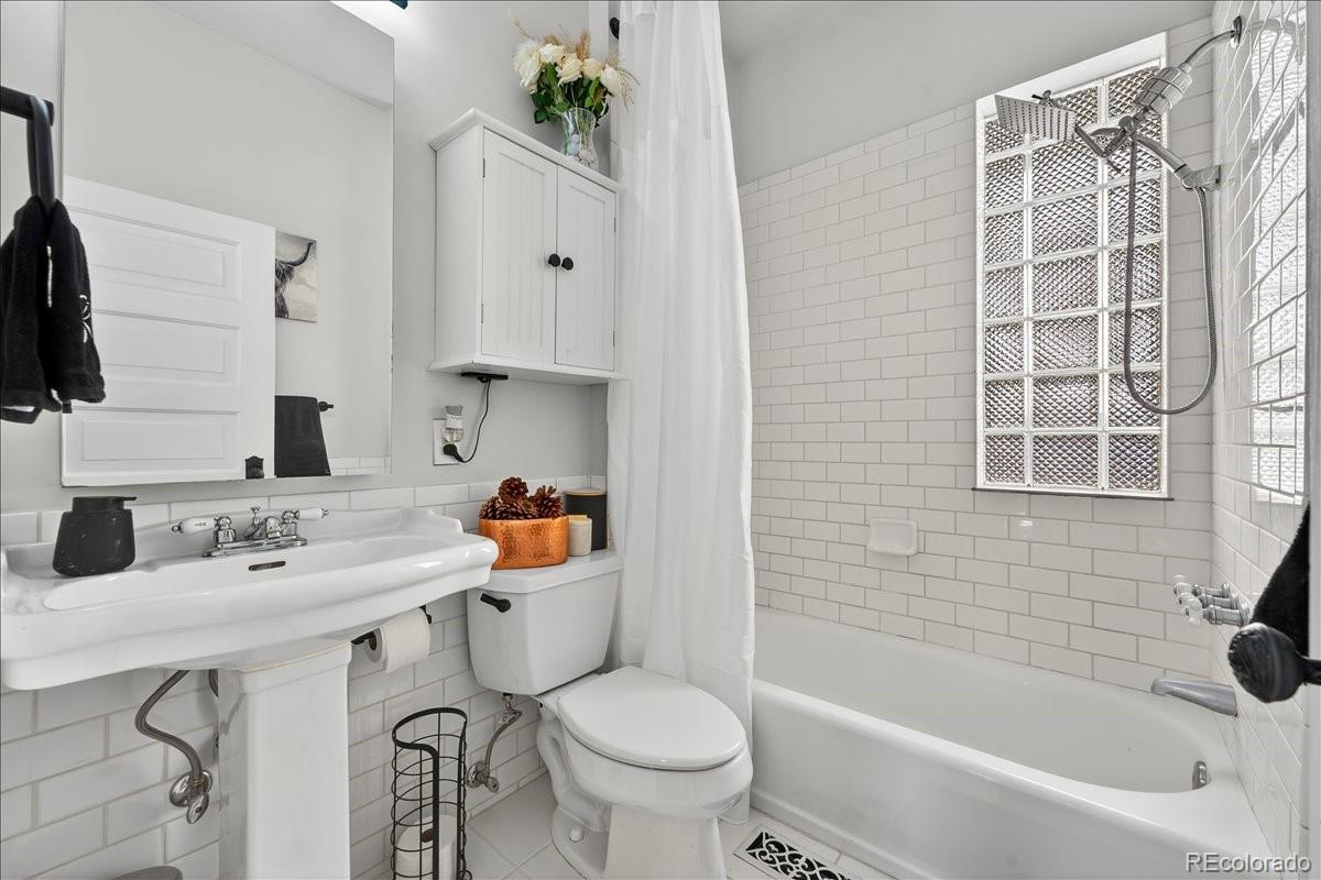 MLS Image #29 for 854 s clarkson street,denver, Colorado