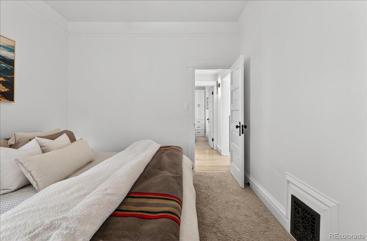 MLS Image #31 for 854 s clarkson street,denver, Colorado