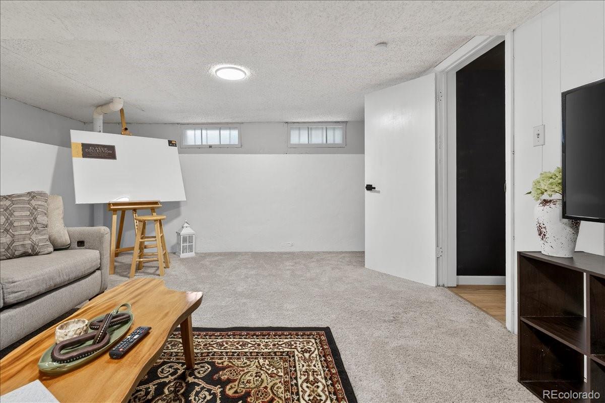 MLS Image #35 for 854 s clarkson street,denver, Colorado