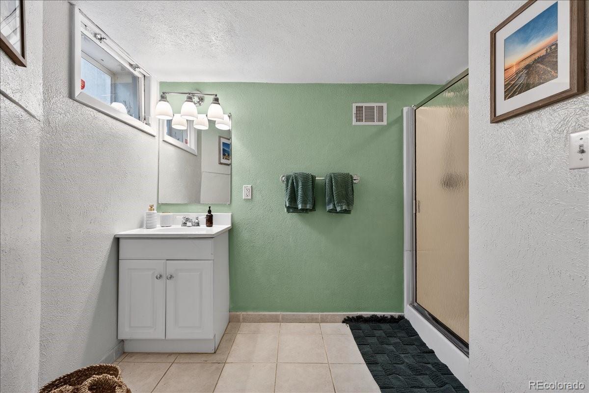 MLS Image #36 for 854 s clarkson street,denver, Colorado