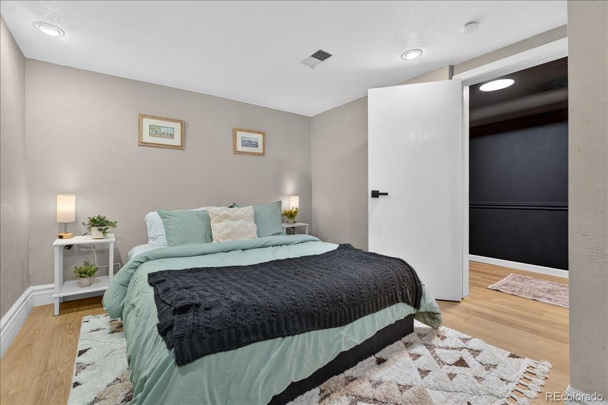 MLS Image #37 for 854 s clarkson street,denver, Colorado