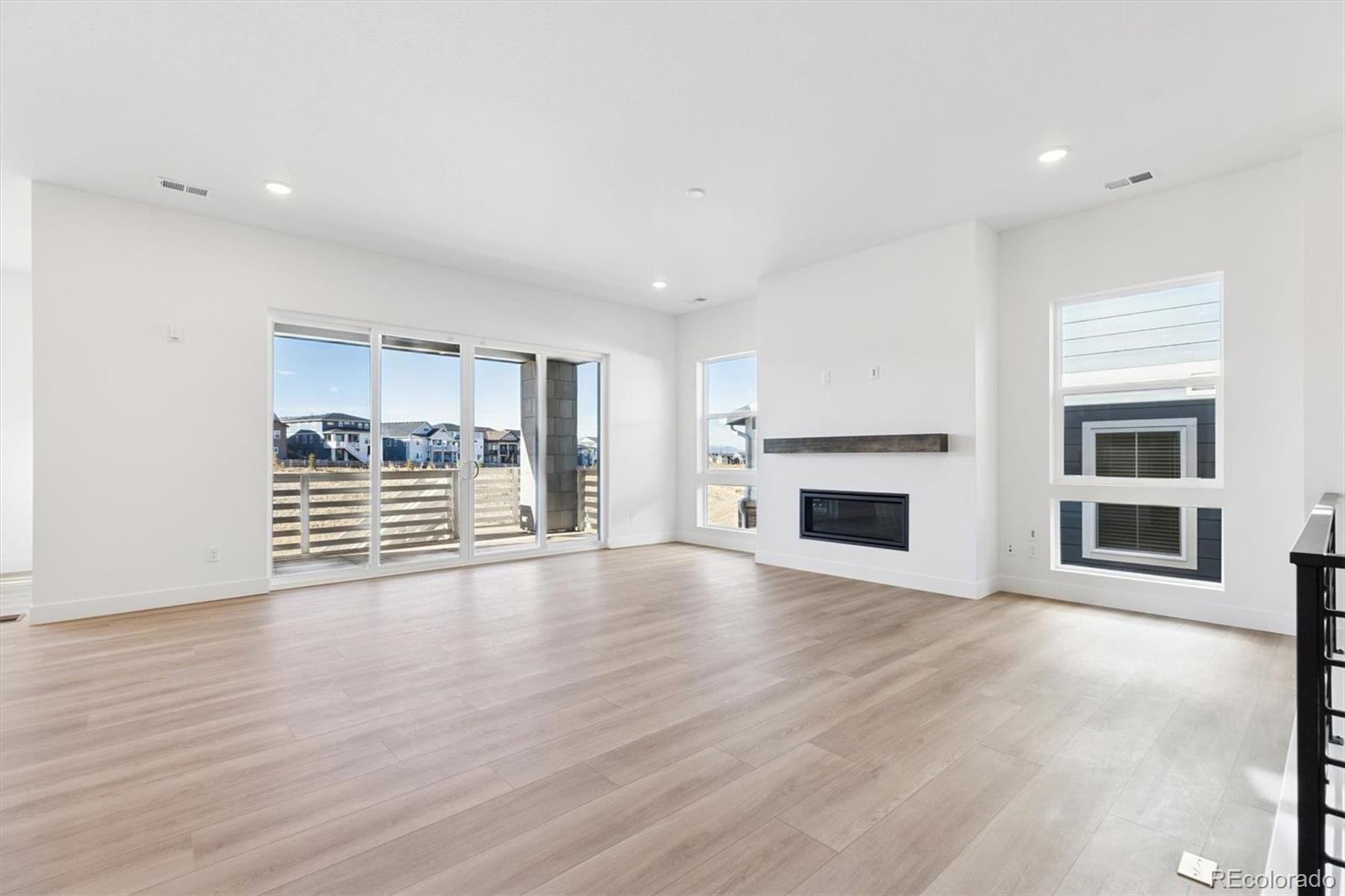 MLS Image #7 for 8719  yellowcress street,littleton, Colorado