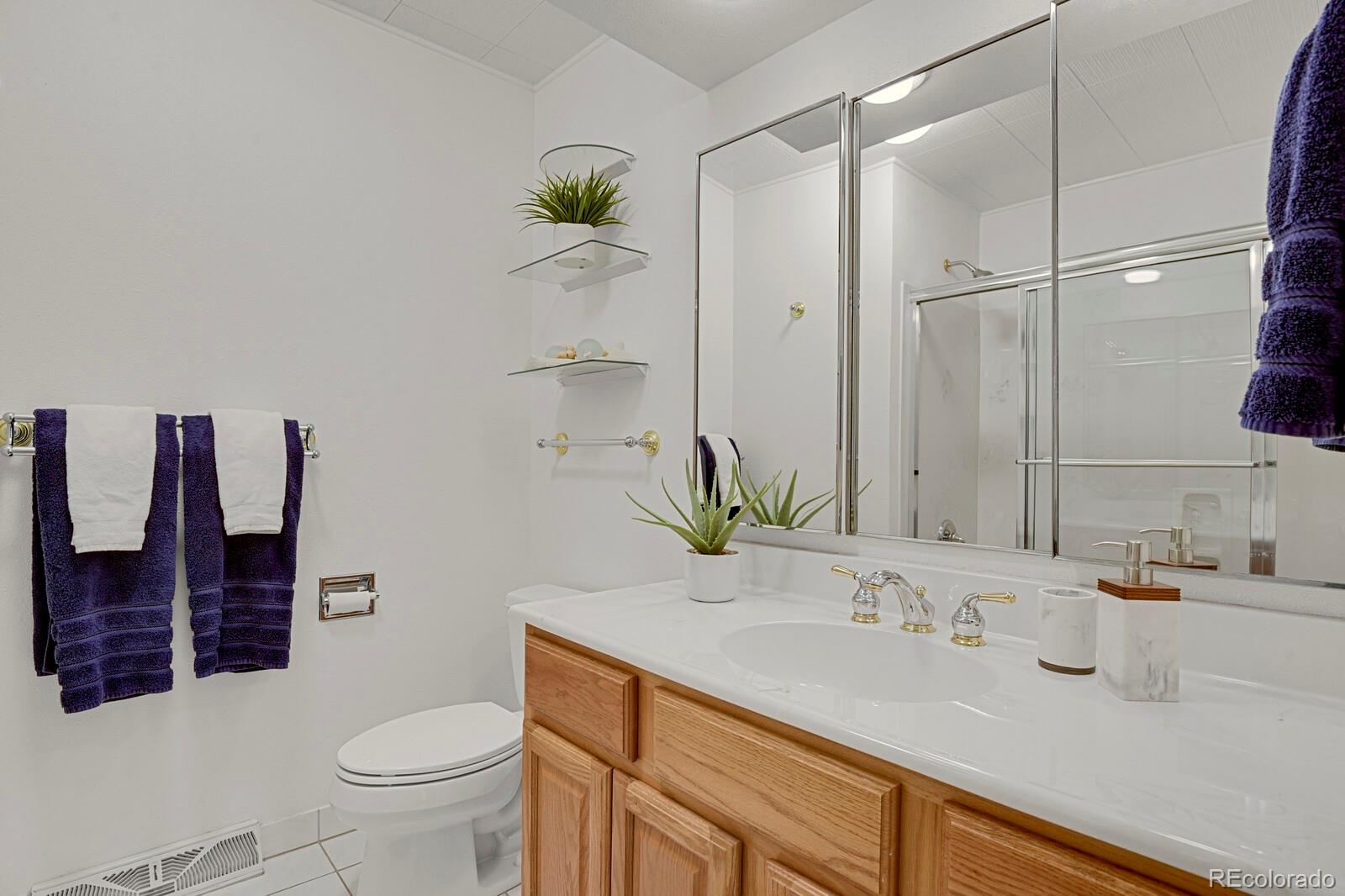 MLS Image #11 for 12414 w florida drive,lakewood, Colorado