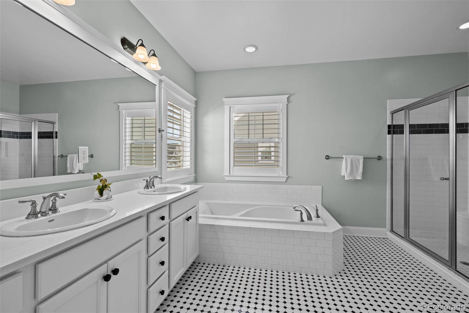 MLS Image #24 for 8161 e 33rd avenue,denver, Colorado