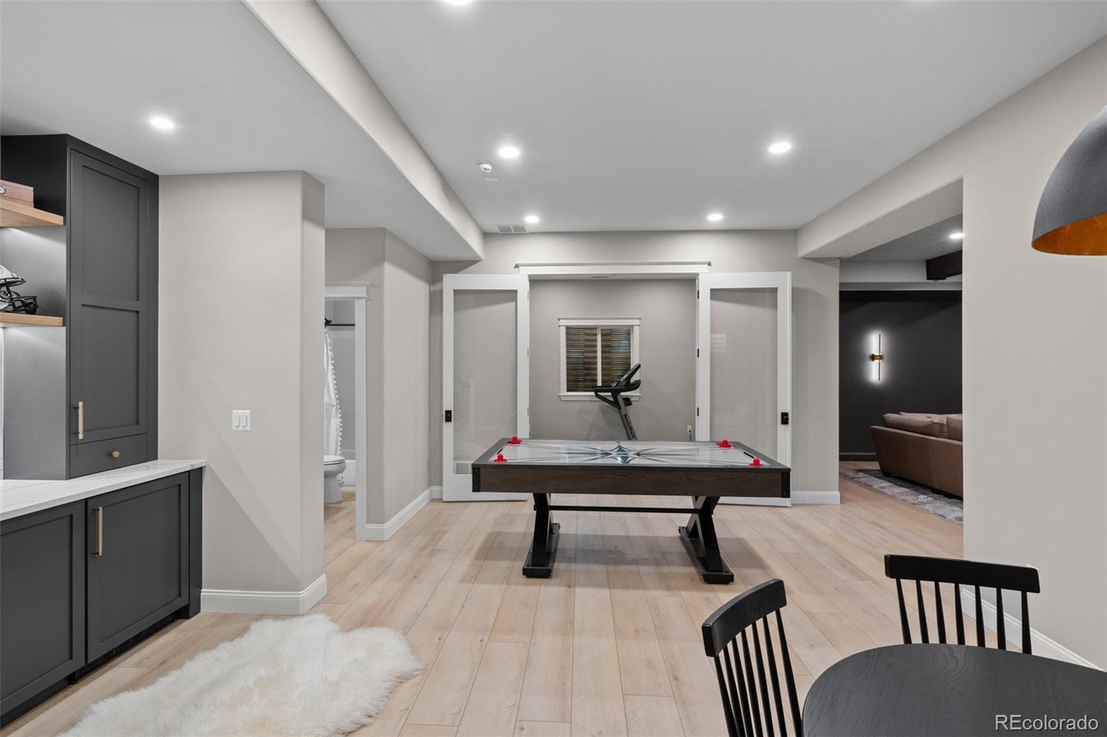 MLS Image #37 for 8161 e 33rd avenue,denver, Colorado