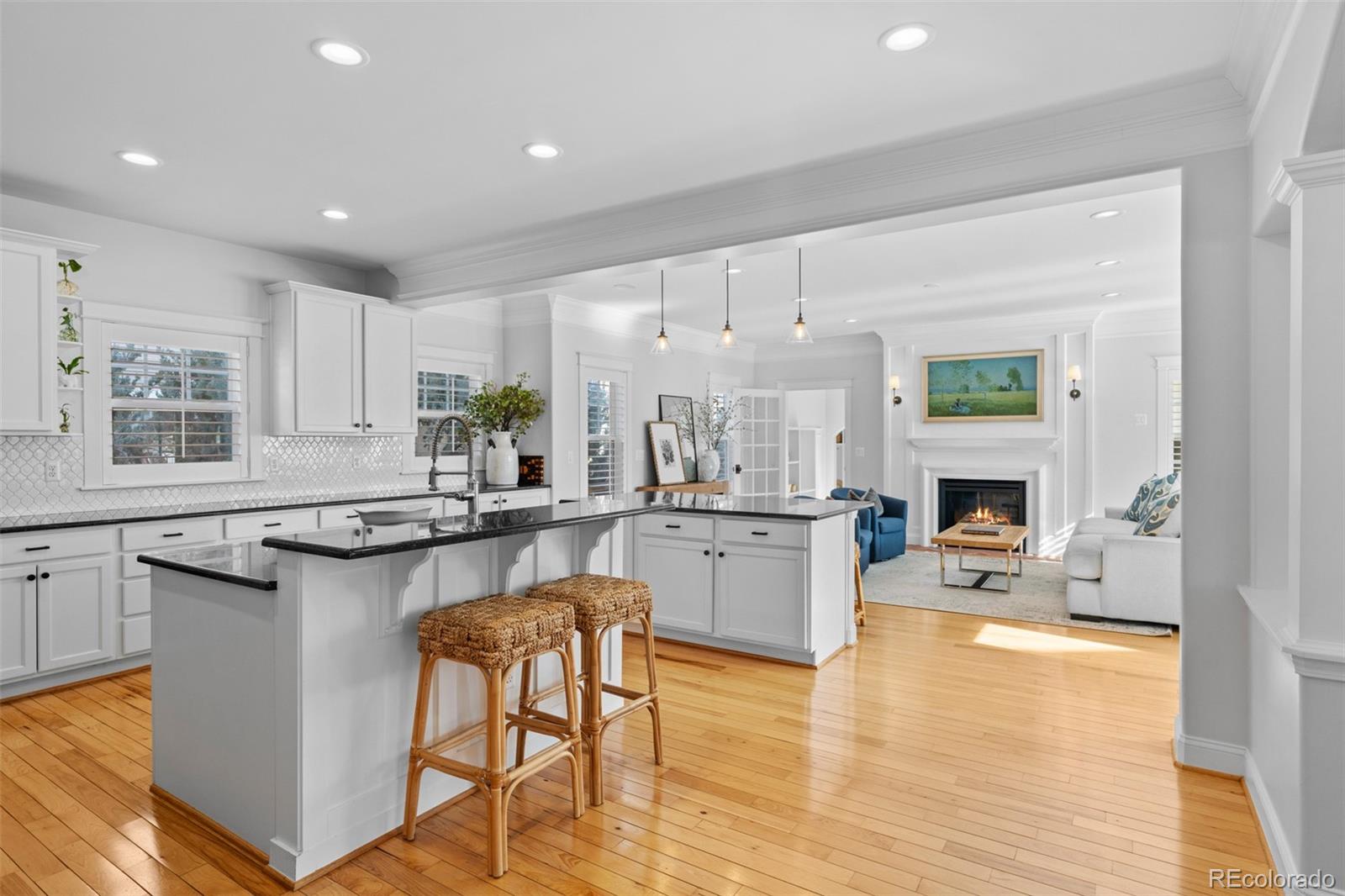 MLS Image #9 for 8161 e 33rd avenue,denver, Colorado