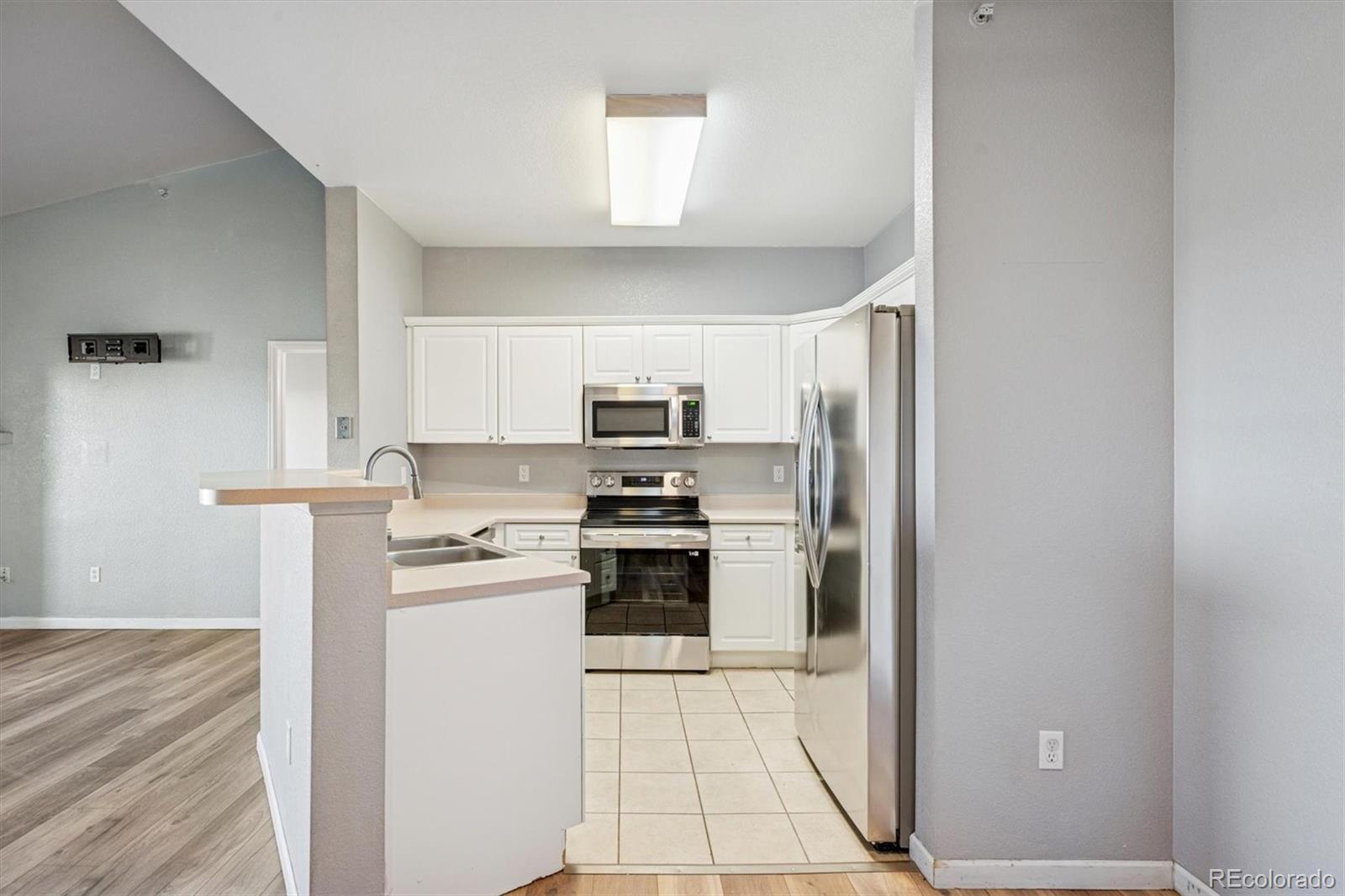 MLS Image #8 for 8354 s holland way,littleton, Colorado