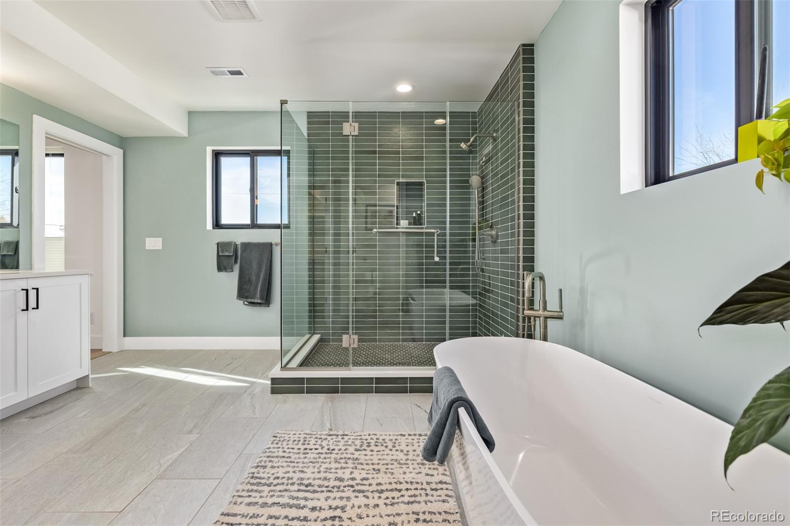 MLS Image #20 for 2955 n fillmore street,denver, Colorado