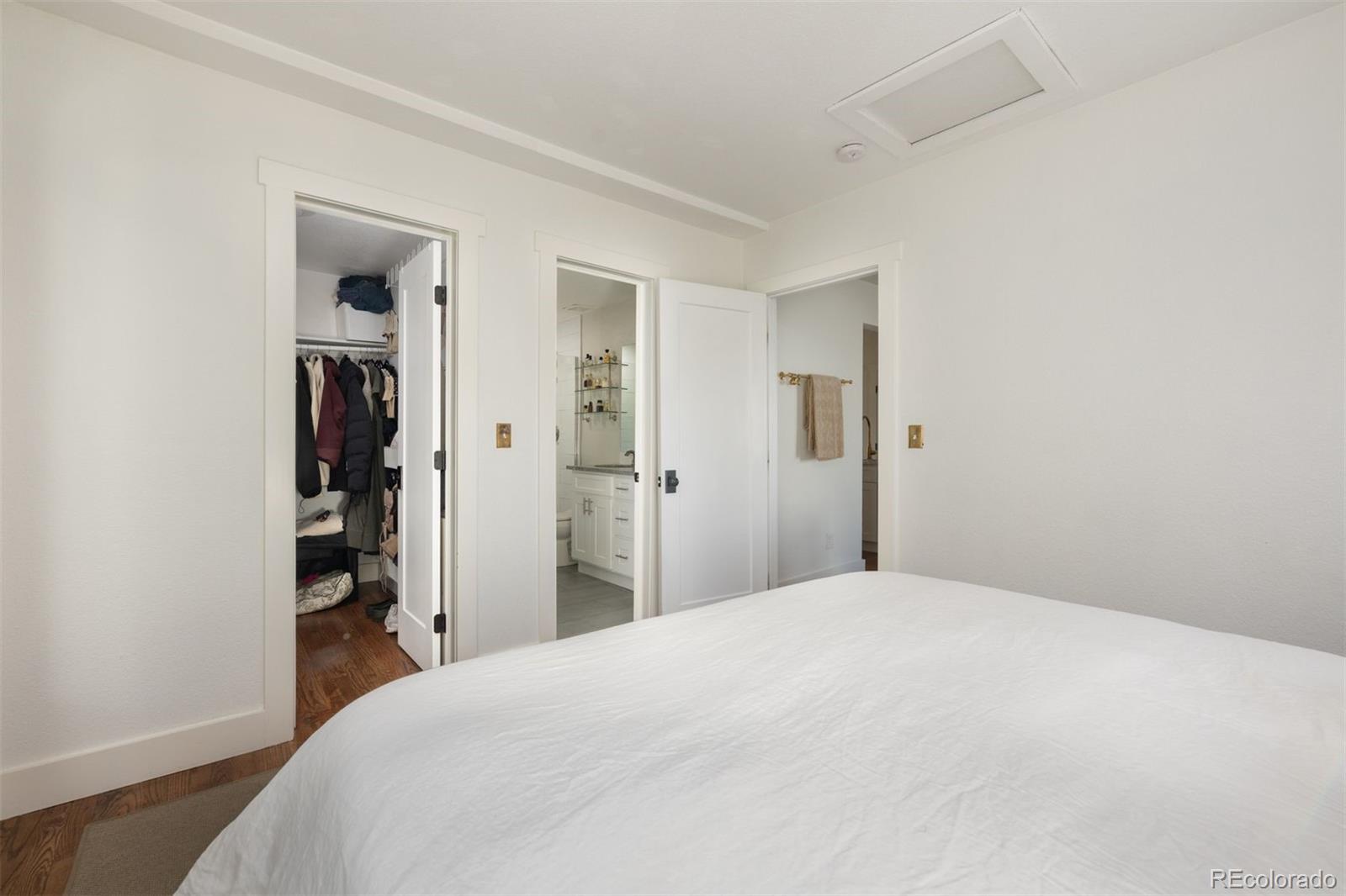 MLS Image #11 for 3310 s elm street,denver, Colorado