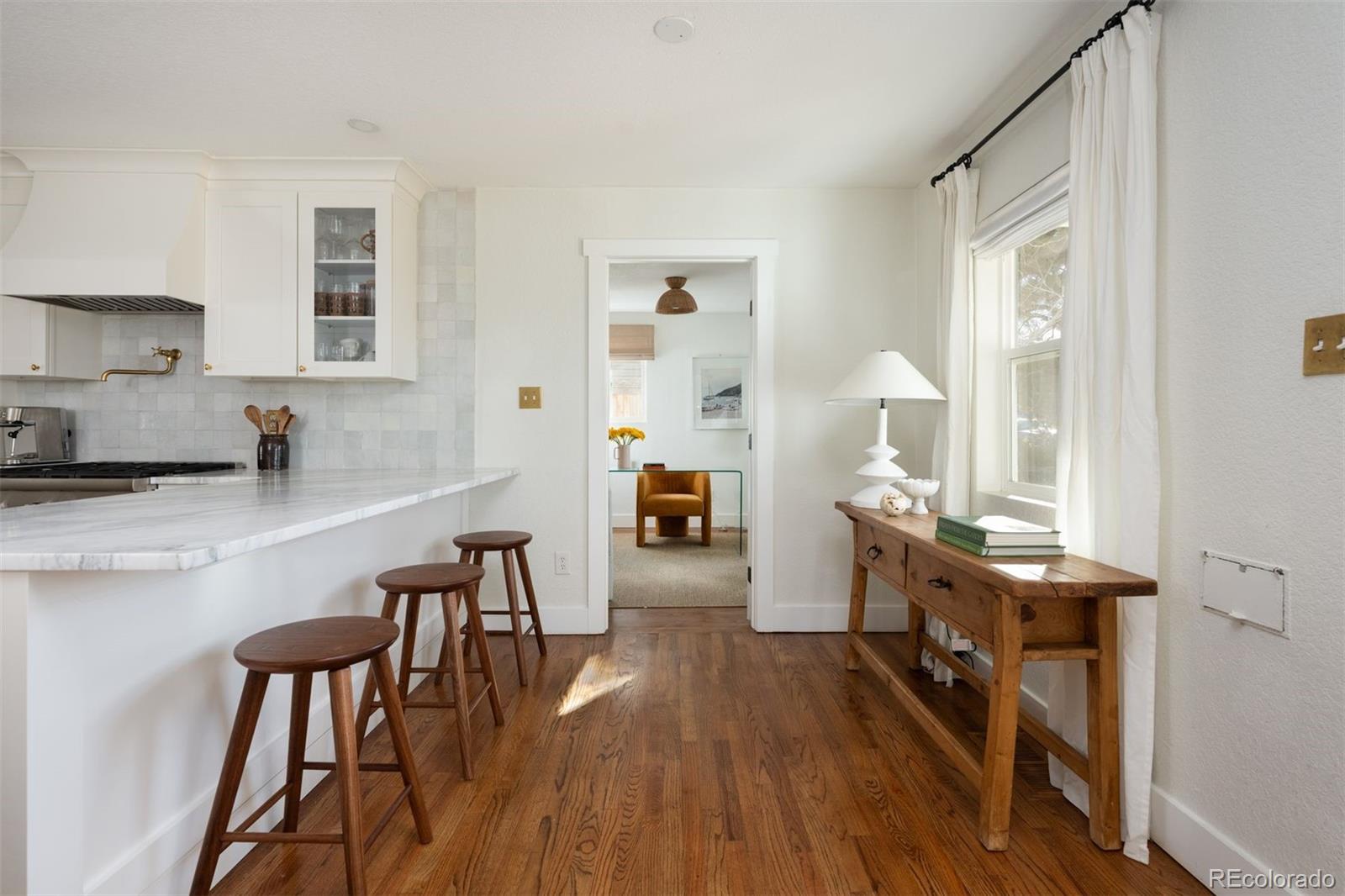 MLS Image #13 for 3310 s elm street,denver, Colorado