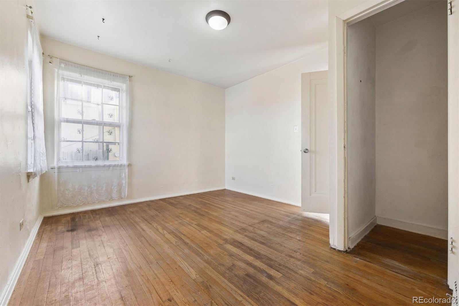MLS Image #12 for 136 s dale court,denver, Colorado