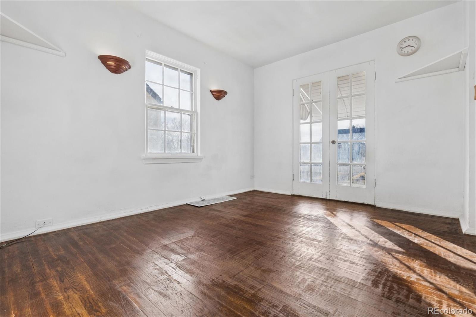 MLS Image #4 for 136 s dale court,denver, Colorado