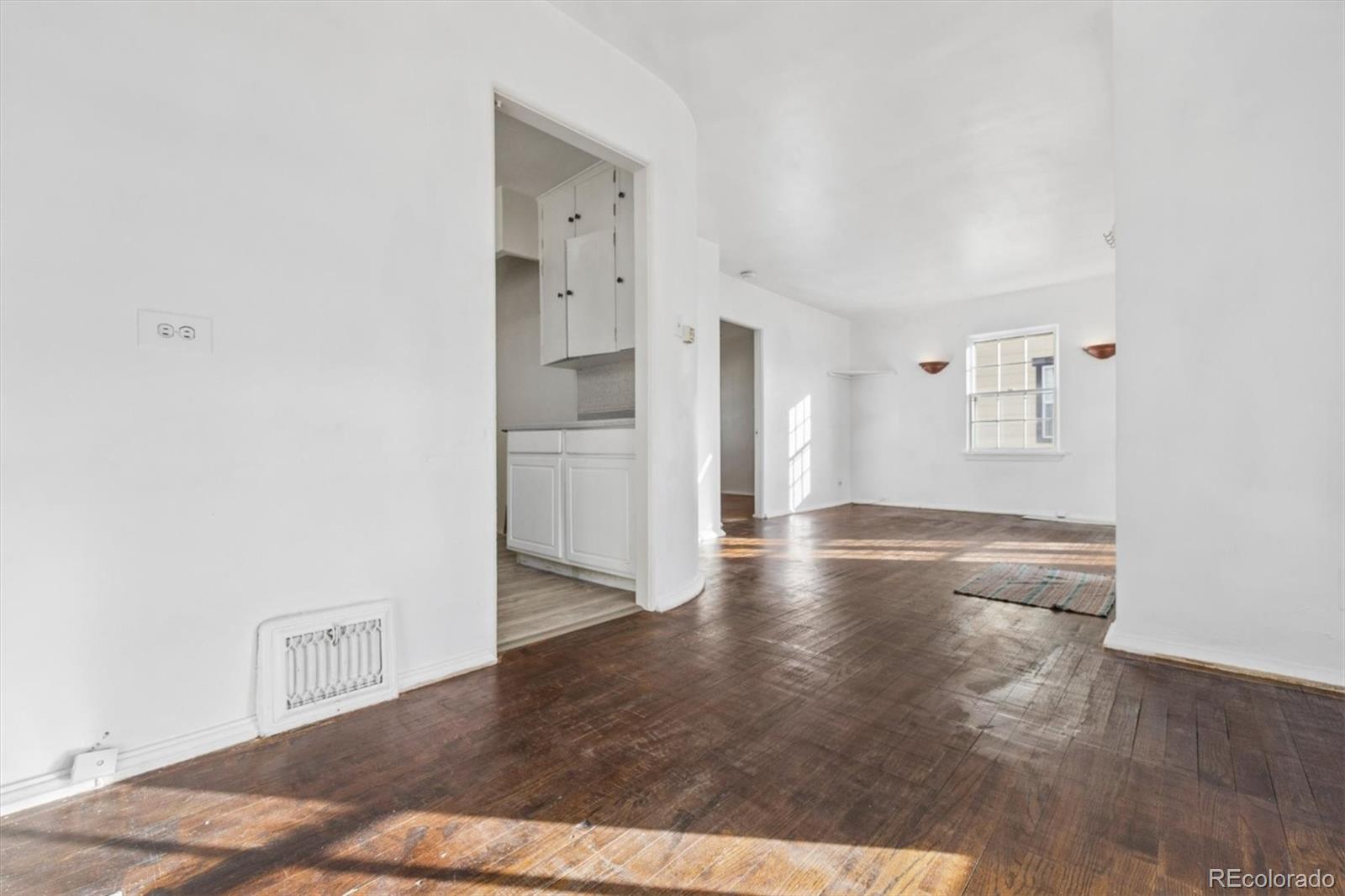 MLS Image #7 for 136 s dale court,denver, Colorado