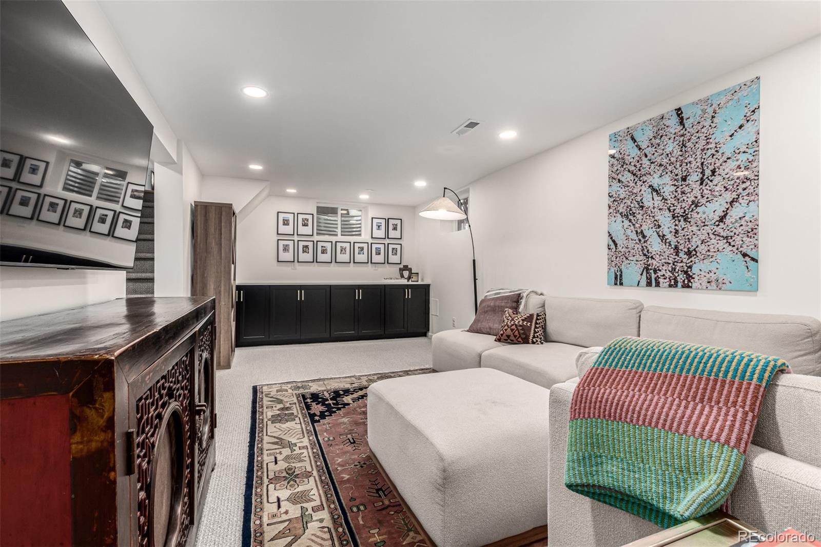 MLS Image #23 for 1542 s ogden street,denver, Colorado