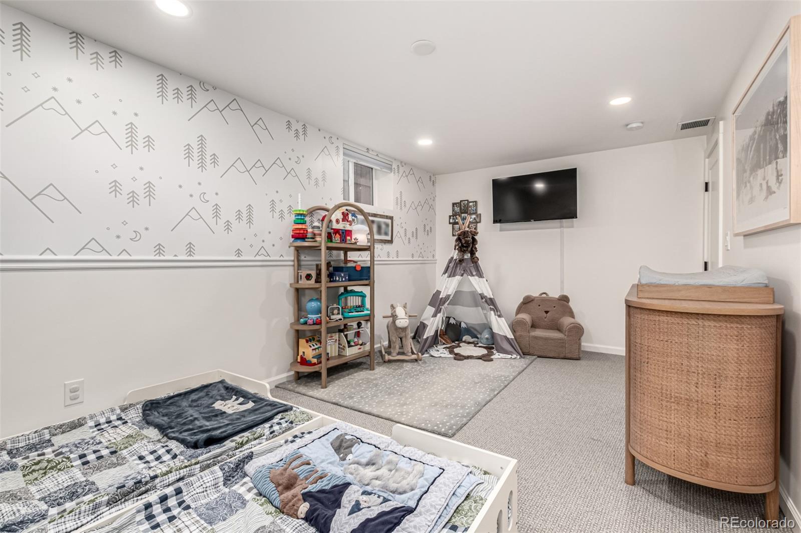 MLS Image #29 for 1542 s ogden street,denver, Colorado