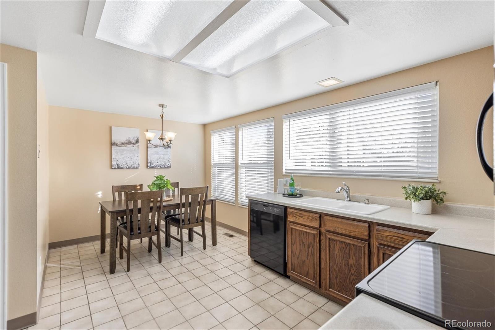 MLS Image #11 for 1011  pierce street,lakewood, Colorado