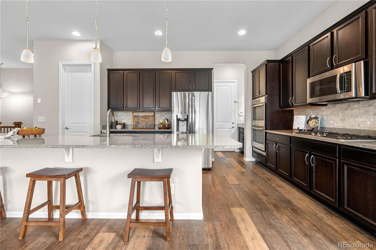 MLS Image #8 for 9781  eagle river street,littleton, Colorado