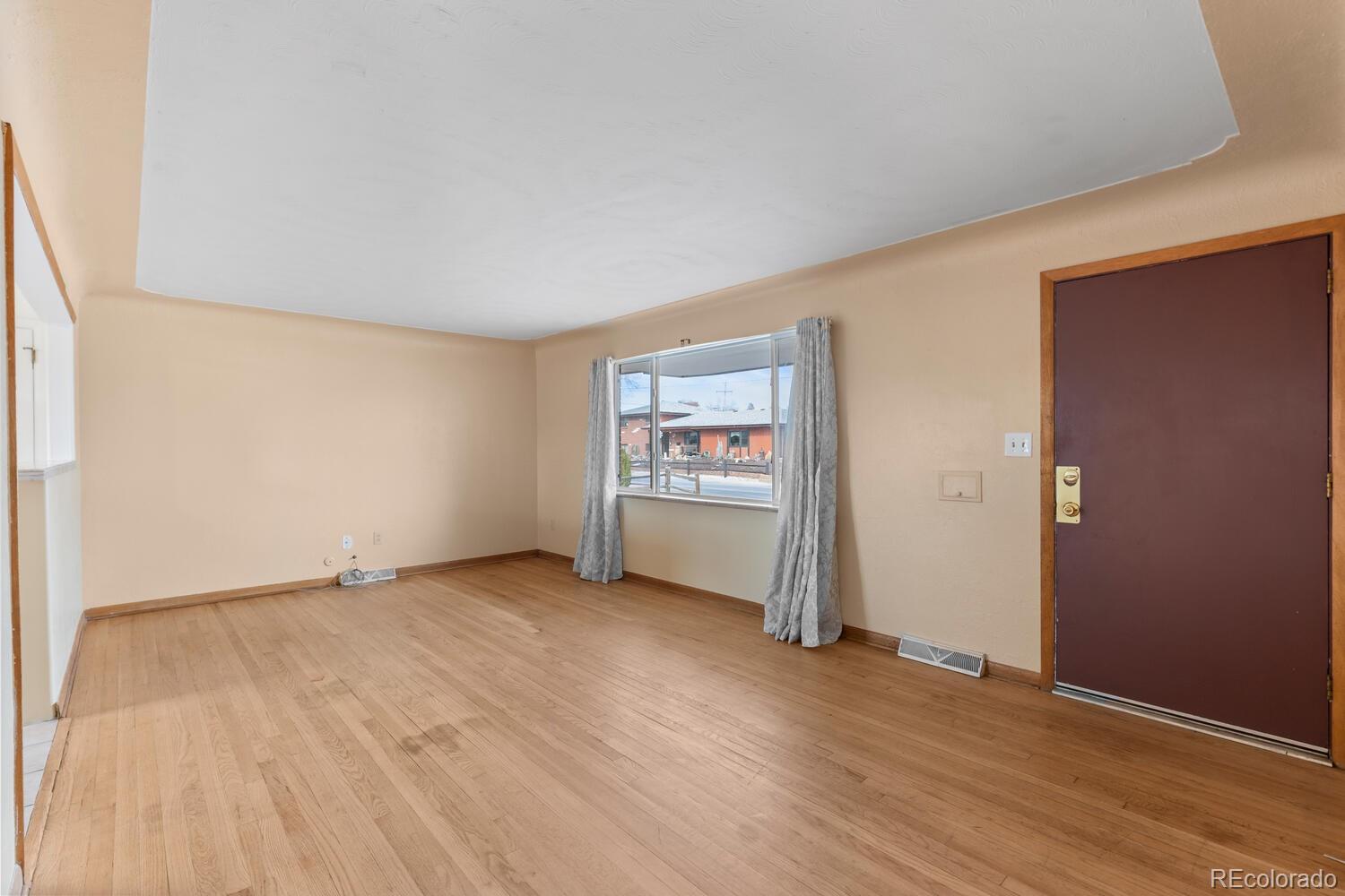 MLS Image #12 for 10018 w 60th avenue,arvada, Colorado