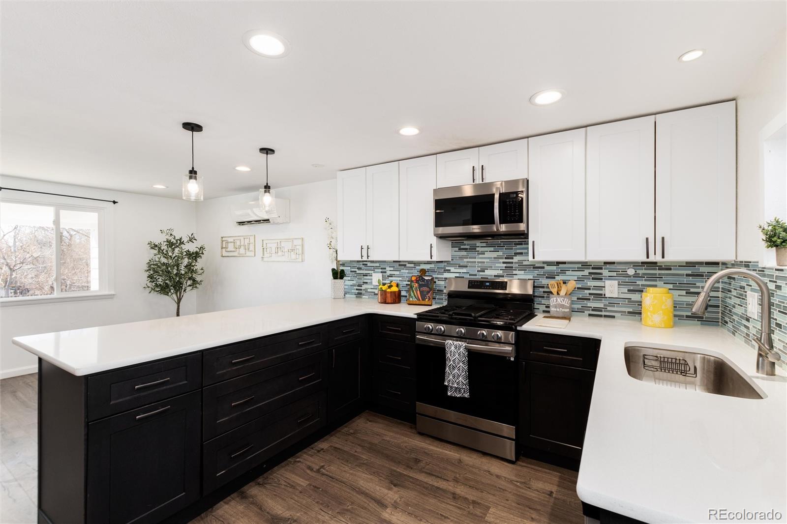 MLS Image #14 for 4623 w 2nd avenue,denver, Colorado
