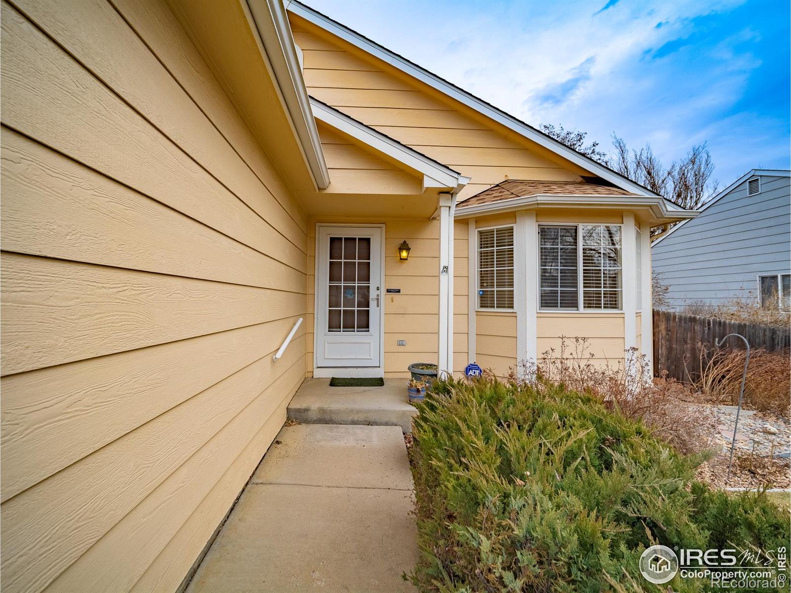 MLS Image #1 for 1400  monarch drive,longmont, Colorado
