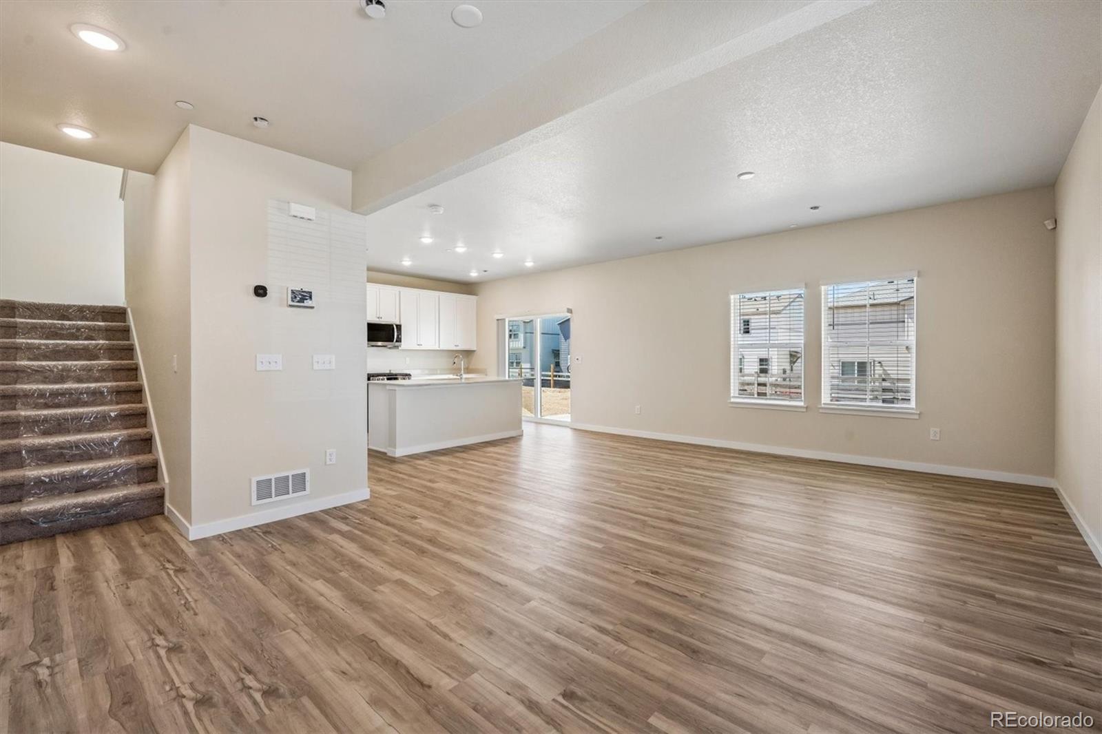 MLS Image #1 for 9423  danube street,commerce city, Colorado