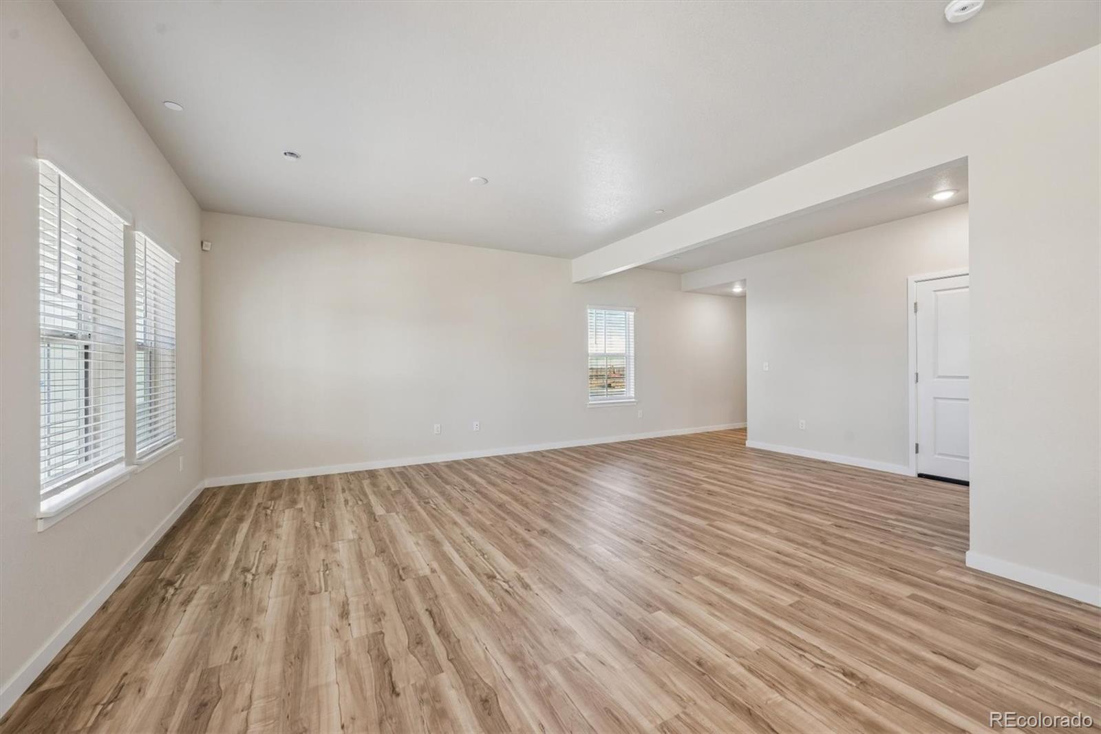 MLS Image #3 for 9423  danube street,commerce city, Colorado
