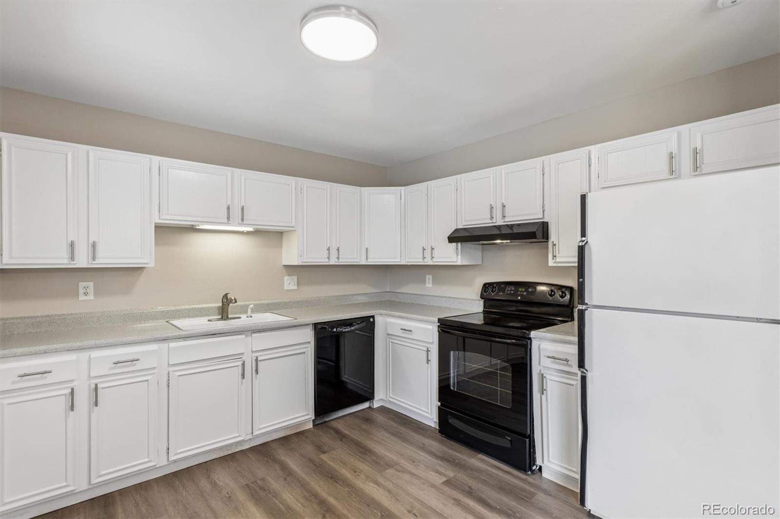 MLS Image #11 for 2013 s yank way,lakewood, Colorado