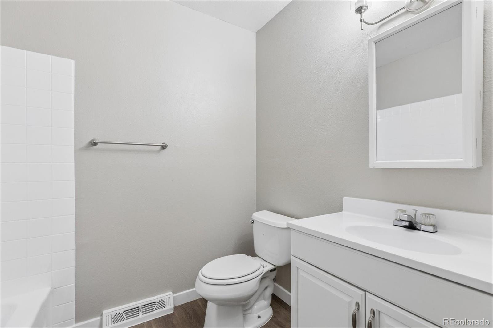 MLS Image #17 for 2013 s yank way,lakewood, Colorado