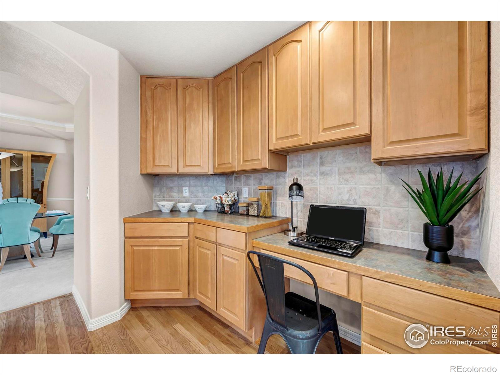 MLS Image #11 for 2215  parkview drive,longmont, Colorado
