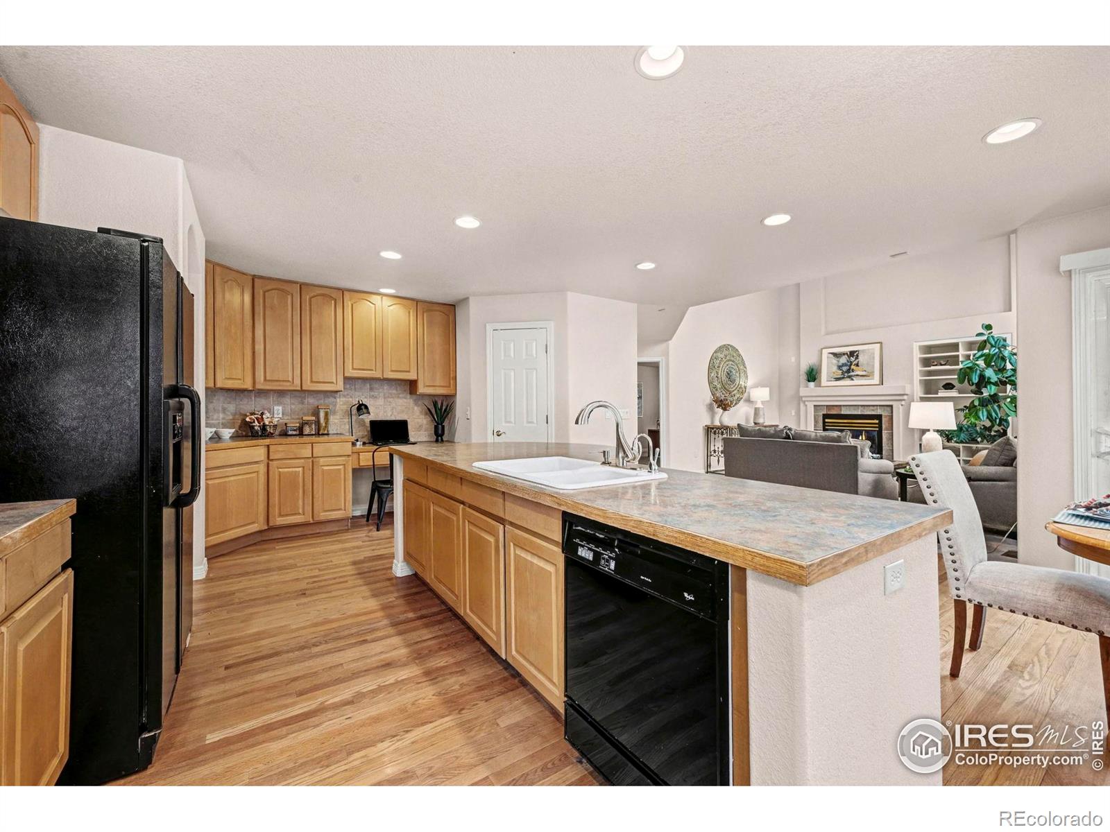 MLS Image #14 for 2215  parkview drive,longmont, Colorado