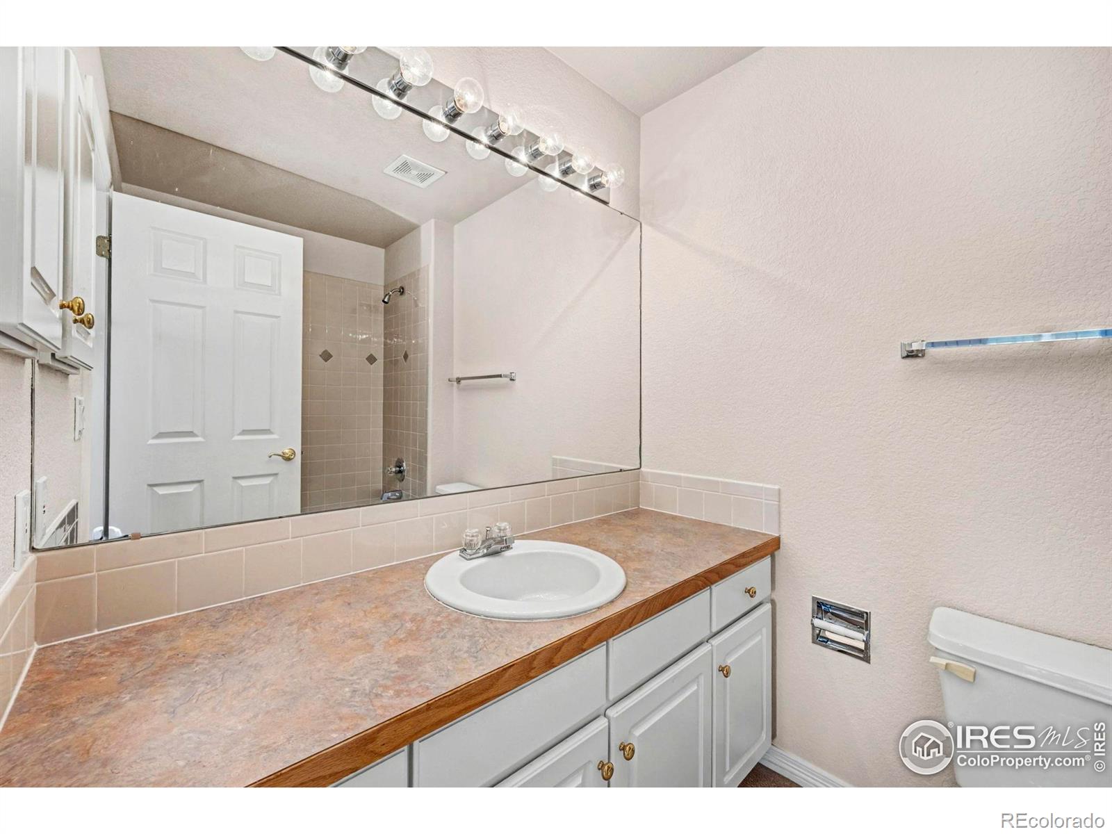 MLS Image #32 for 2215  parkview drive,longmont, Colorado